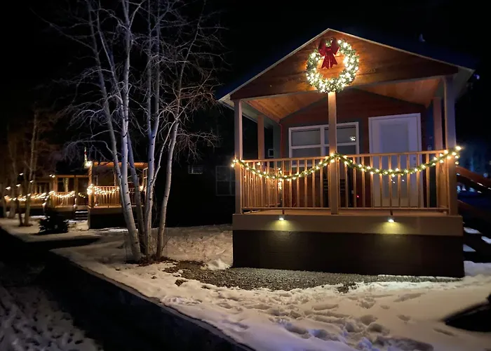 Ouray Riverside Resort - Inn & Cabins