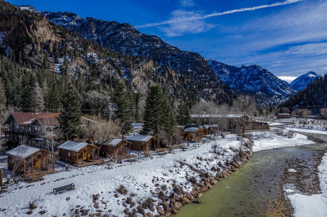 Lodge Riverside - &